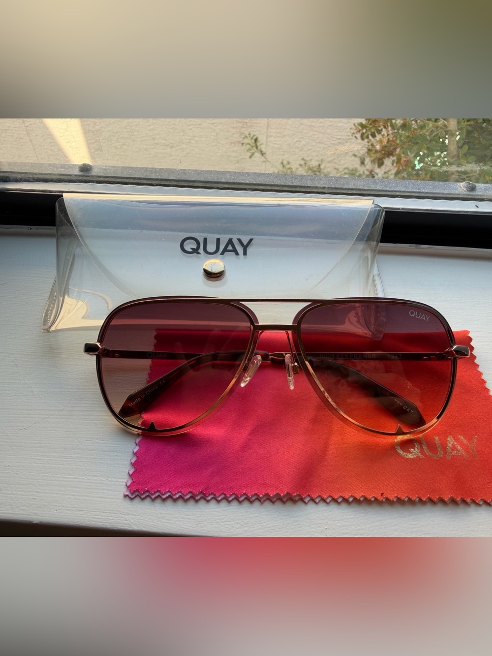 QUAY Australia High Key Framed 1212 Rose Gold Gradient Aviator Sunglasses